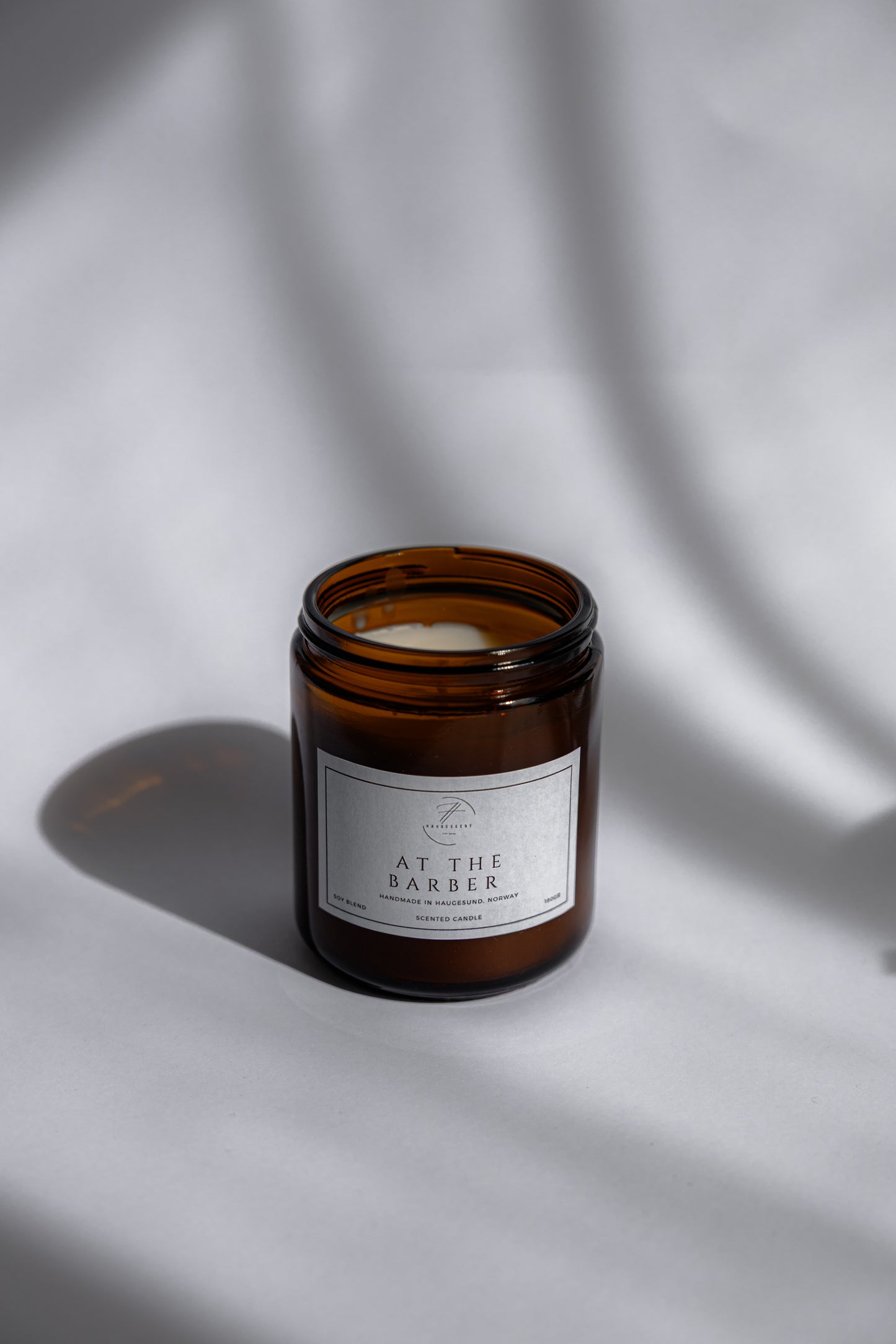 At The Barber - Duftlys